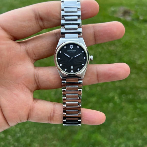 Victorinox Victoria Silver Tone Black Date Dial Women's Swiss Made Watch - Picture 7 of 14